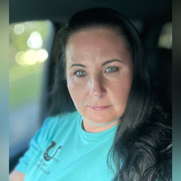 Meet your Posher, Edythe - Picture 2 of 3